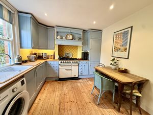 Photo 14- click for photo gallery